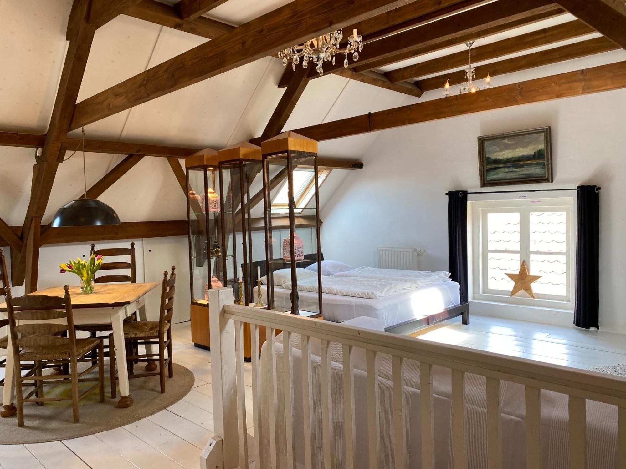 Vakantie Appartement Goedereede Let Op De Badkamer Moet Met Andere Gasten Gedeeld Worden Esterno foto